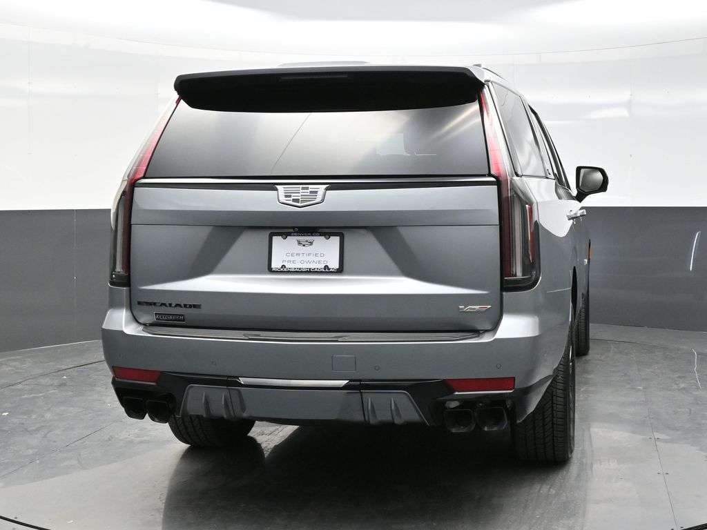 2023 Cadillac Escalade photo 2