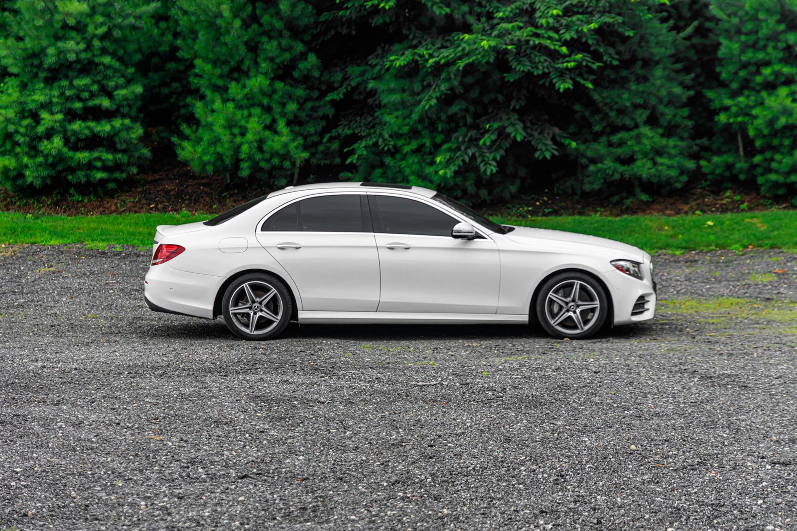 2018 Mercedes Benz E 300 photo 10