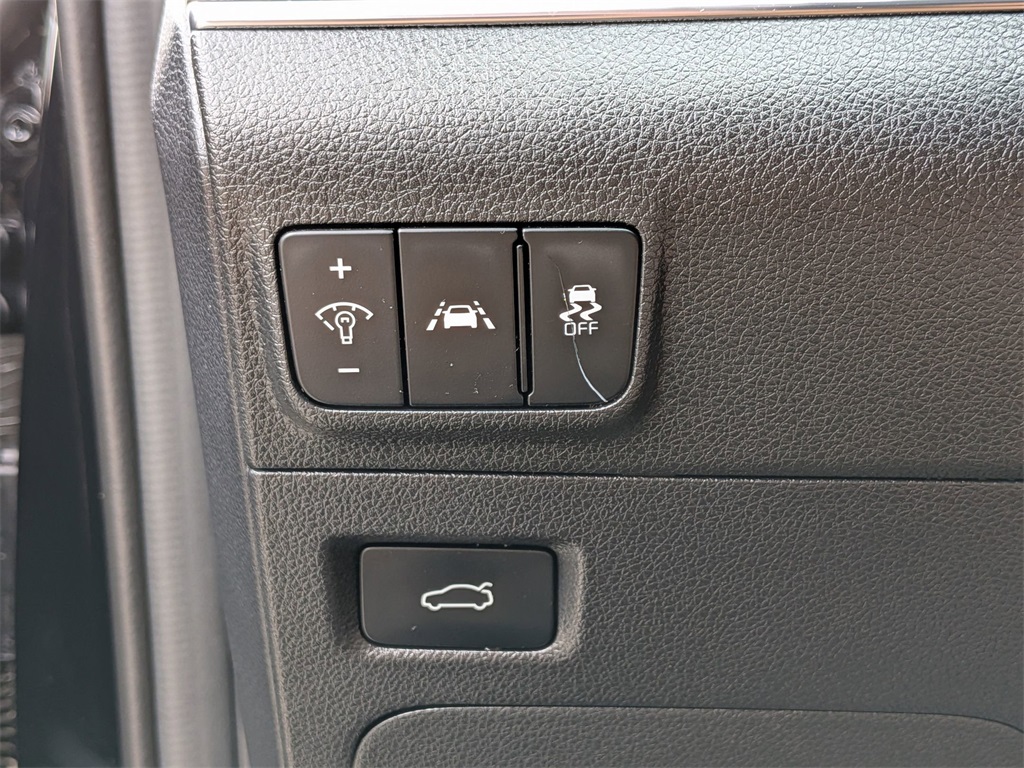 2023 Kia K5 EX photo 14