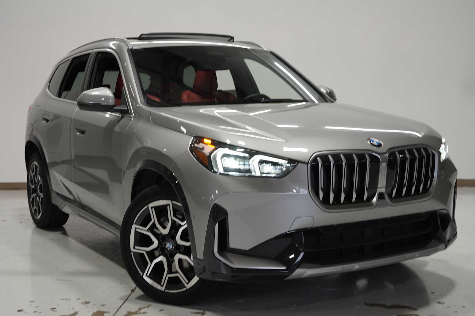 2025 Bmw X1 XDrive28i photo 3