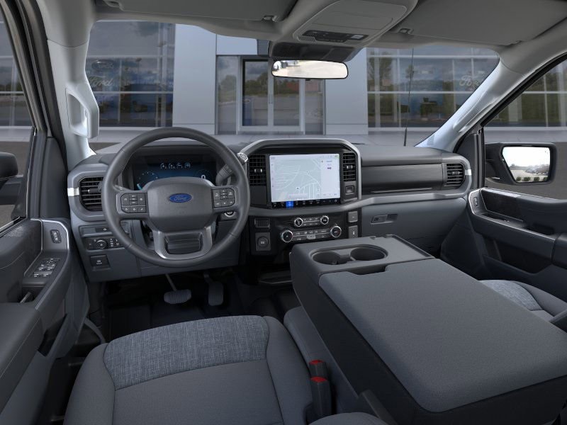 2025 Ford F-150 XLT photo 9