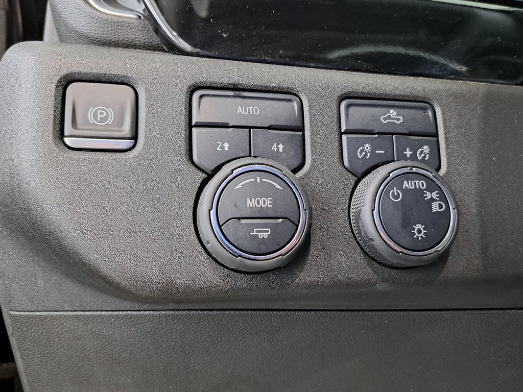 2022 Chevrolet Silverado 1500 LT photo 11