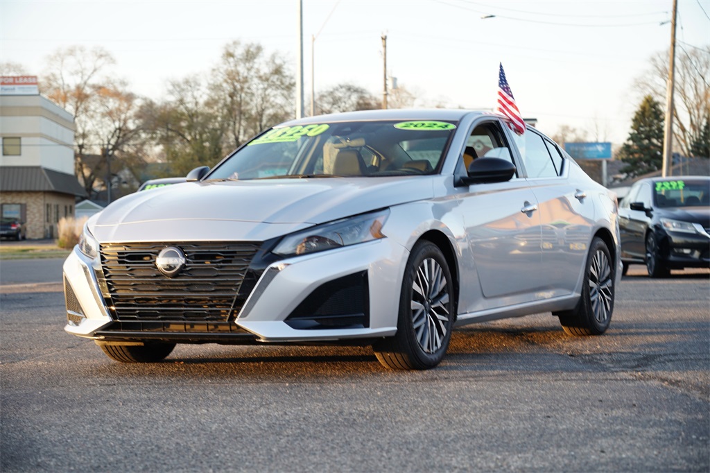 2024 Nissan Altima 2.5 SV photo 3