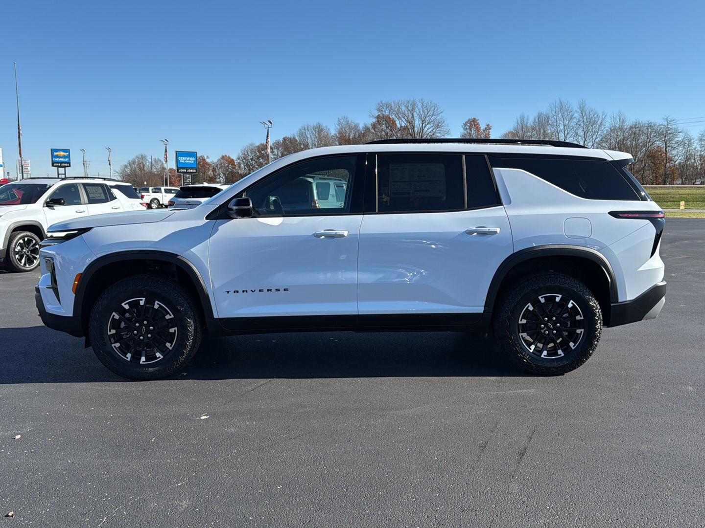 2026 Chevrolet Traverse Z71 photo 2