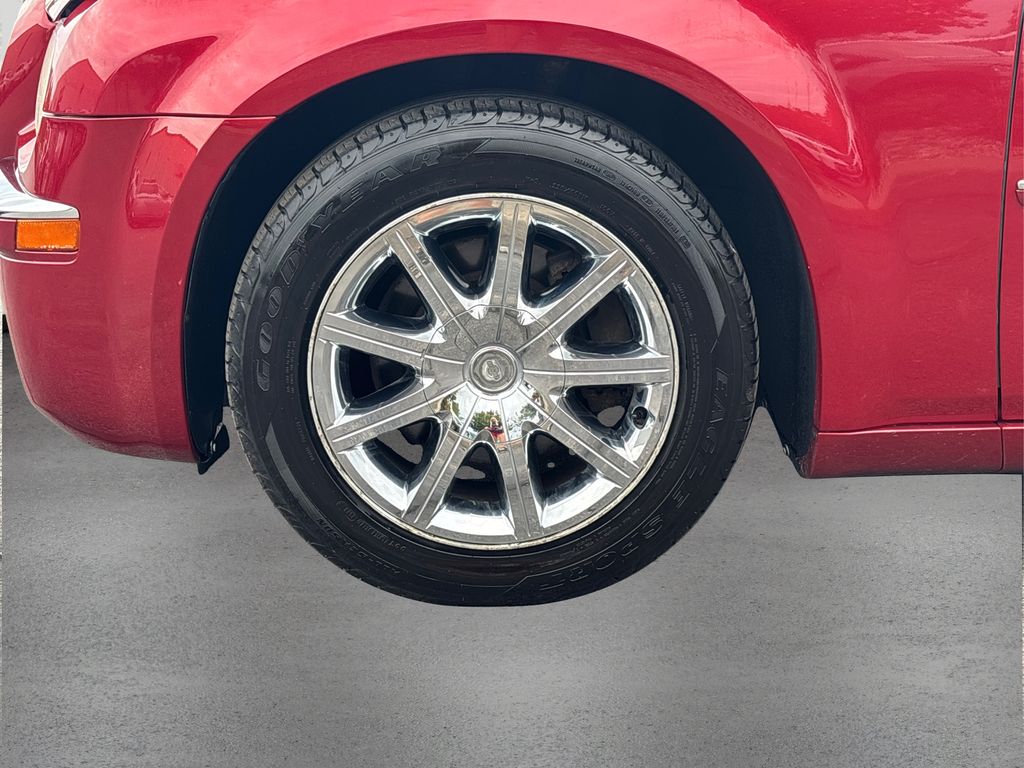2010 Chrysler 300 C photo 9