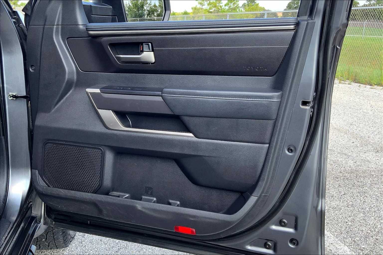 2023 Toyota Tundra SR5 CrewMax photo 21