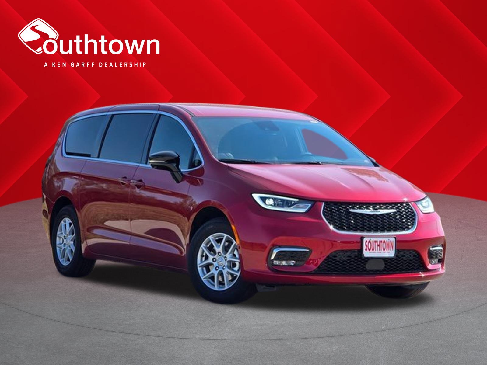 2026 Chrysler Pacifica Select's photo