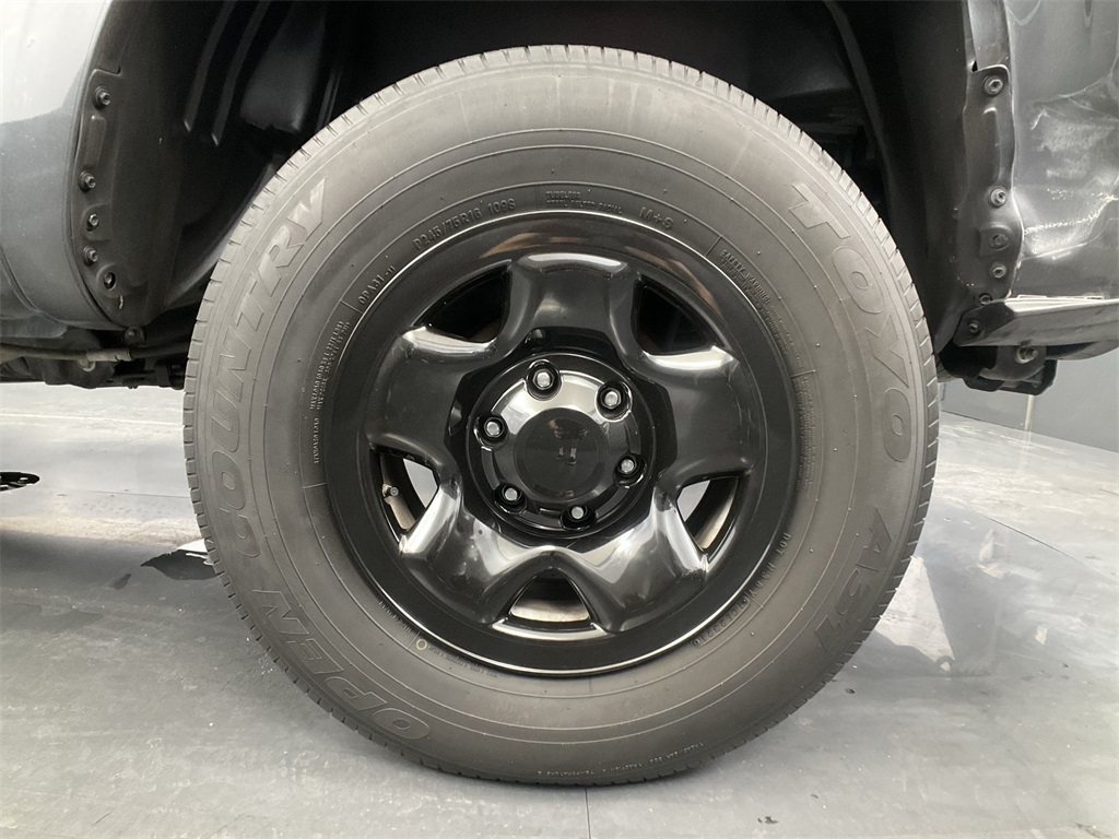 2022 Toyota Tacoma SR5 photo 24