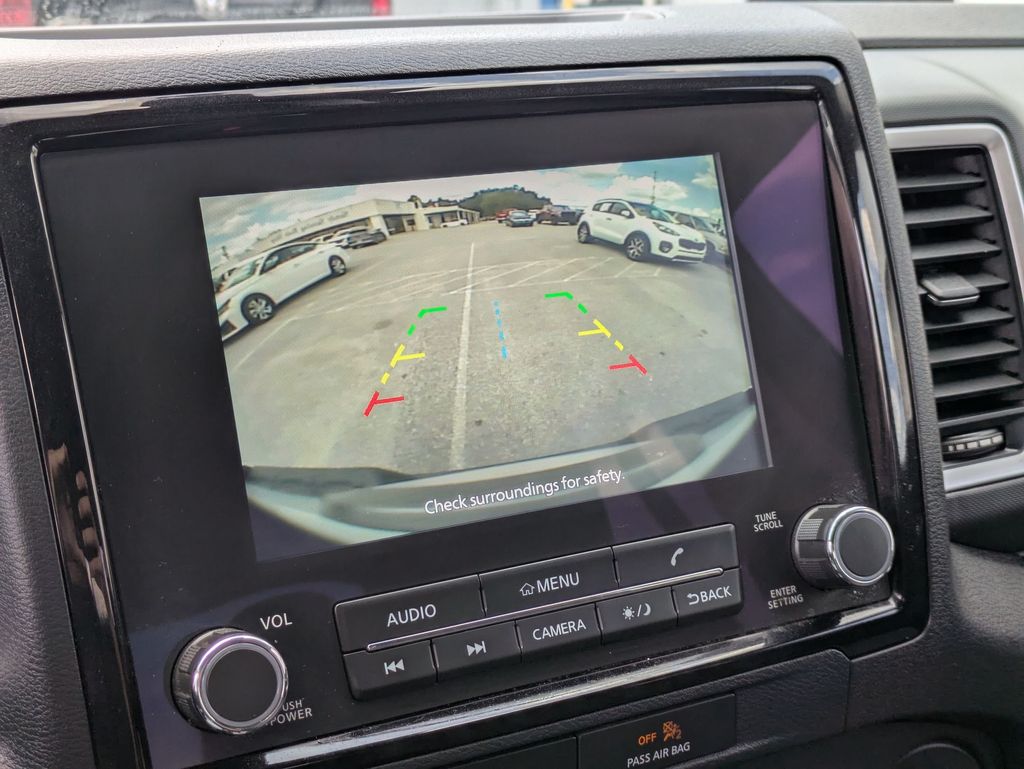 2022 Nissan Frontier SV photo 18