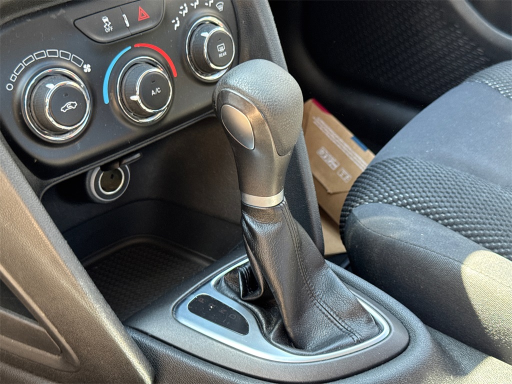 2016 Dodge Dart SE photo 8