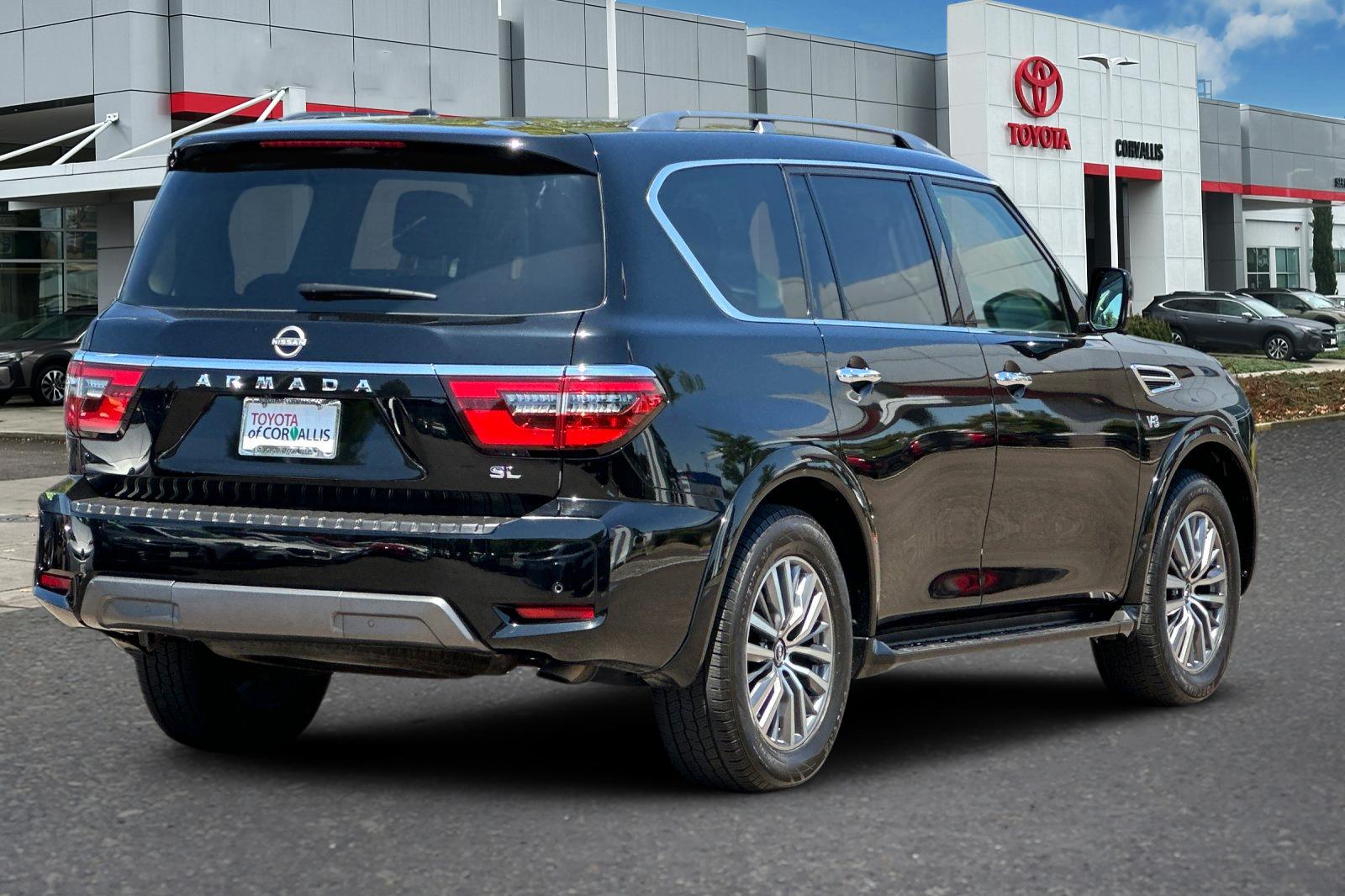 2022 Nissan Armada SL photo 2