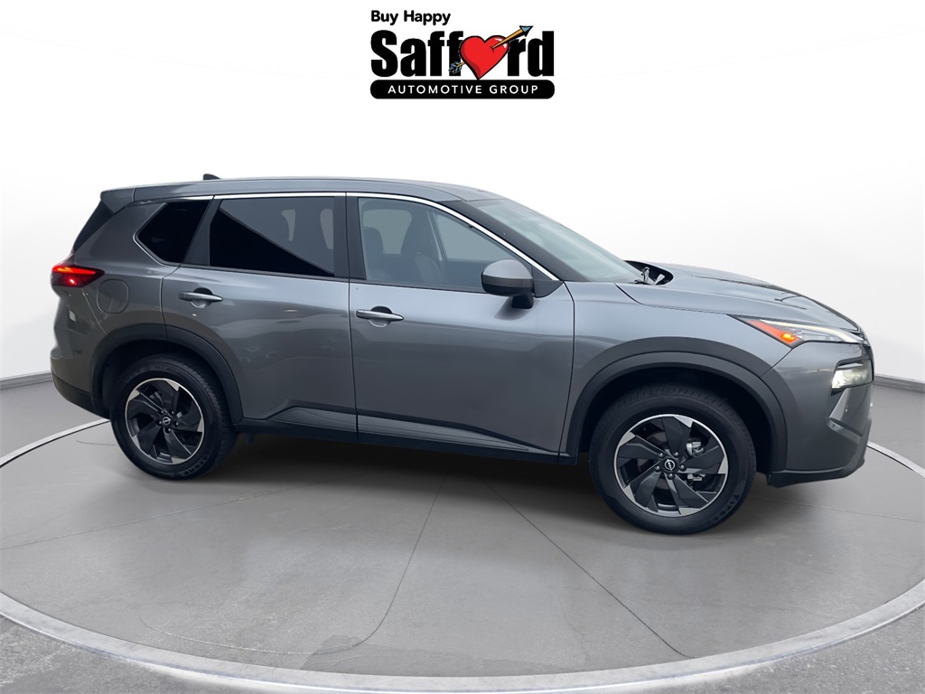 2024 Nissan Rogue SV photo 4