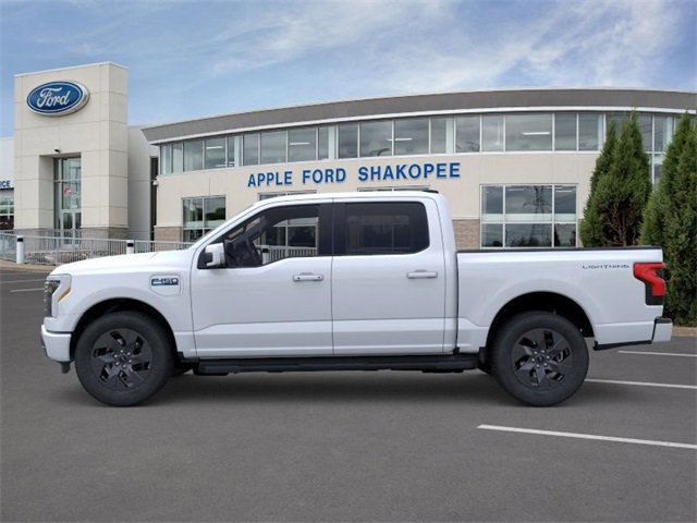 2025 Ford F-150 Lightning Lariat photo 3