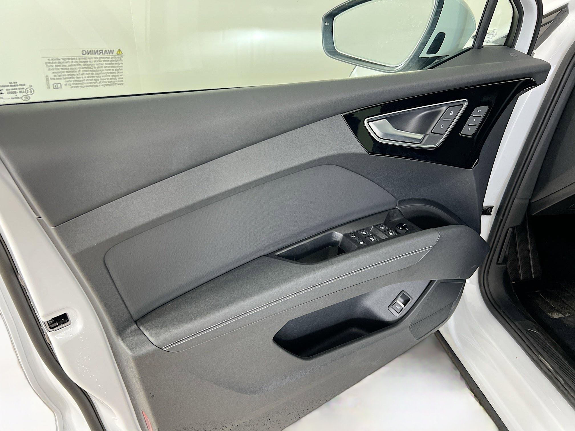 2024 Audi Q4 E-tron Sportback Premium photo 18
