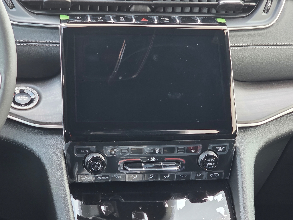 2025 Jeep Grand Cherokee Limited photo 3