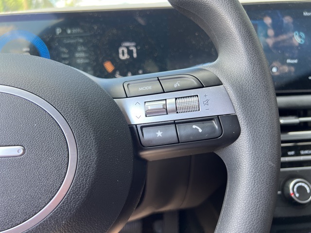 2025 Hyundai Santa Cruz SE photo 14