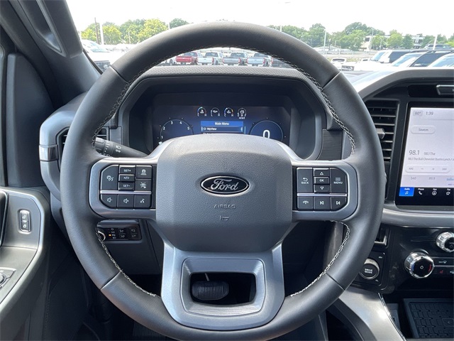 2025 Ford F-150 XLT photo 15