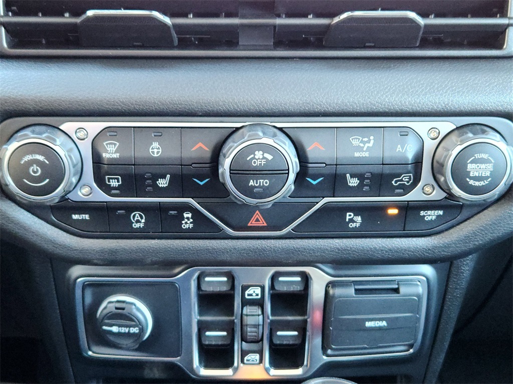 2025 Jeep Wrangler Sport S photo 17