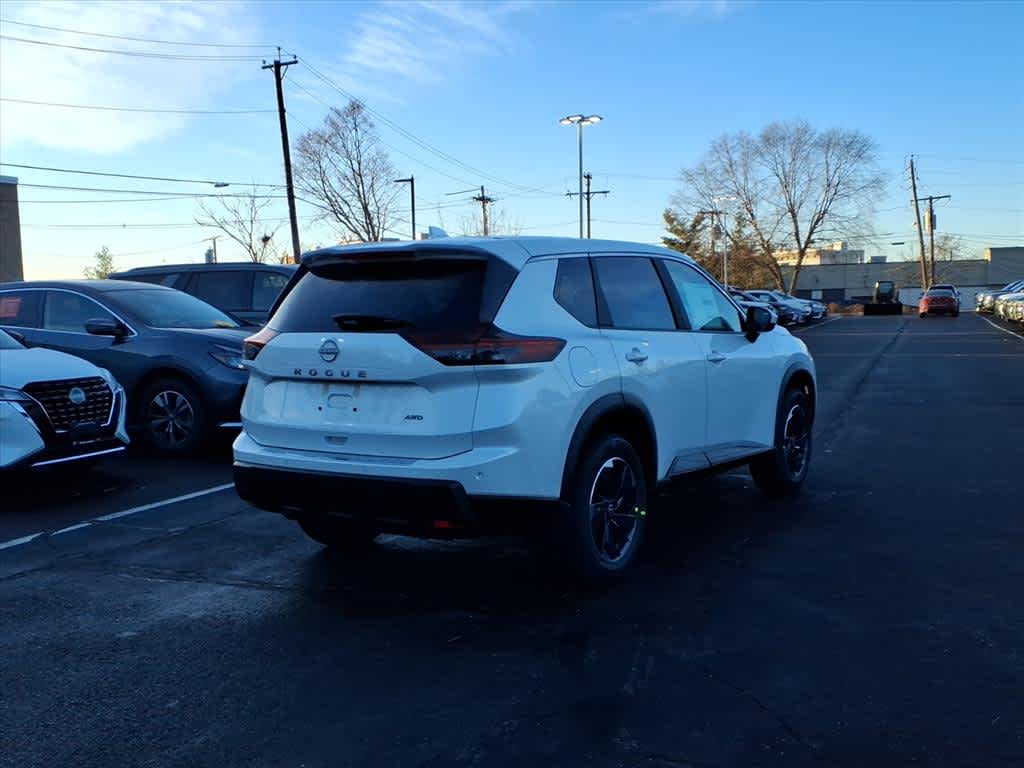 2026 Nissan Rogue SV photo 3