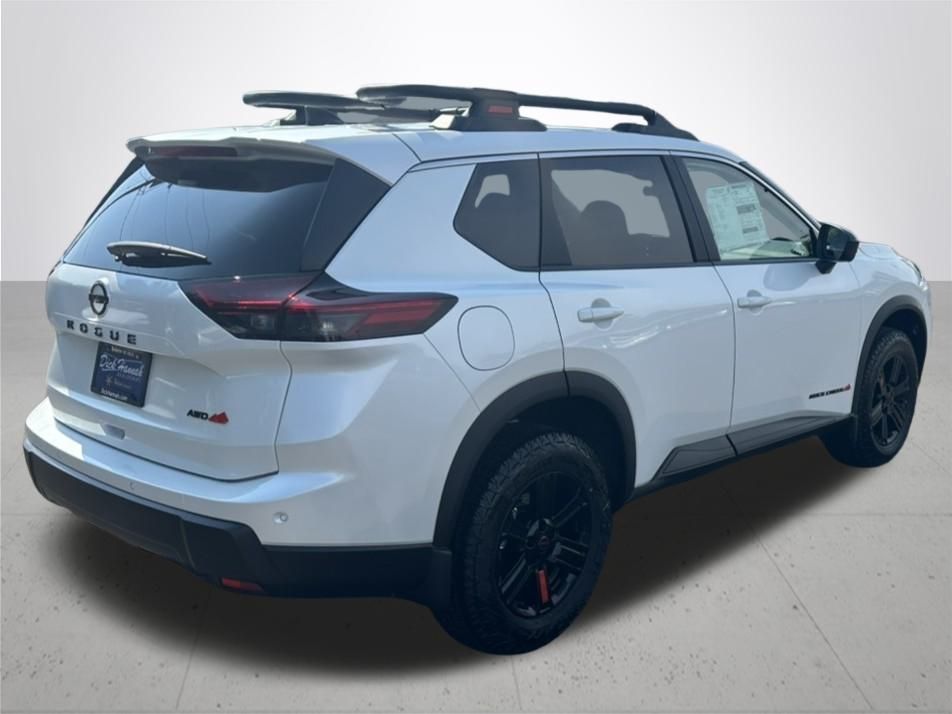 2026 Nissan Rogue SV photo 5