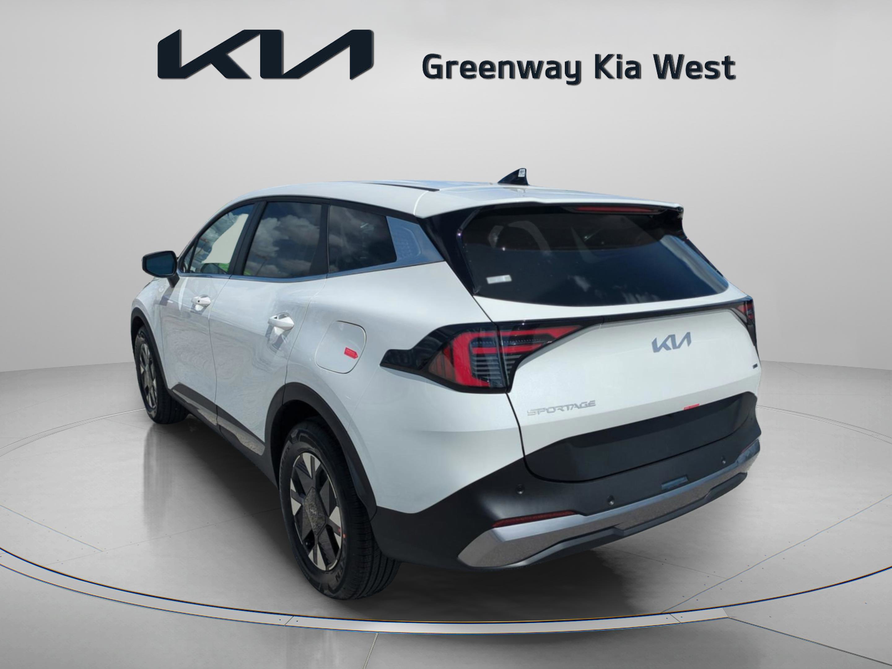 2026 Kia Sportage Hybrid LX photo 5
