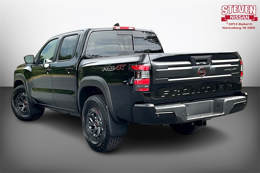 2025 Nissan Frontier PRO-4X photo 3
