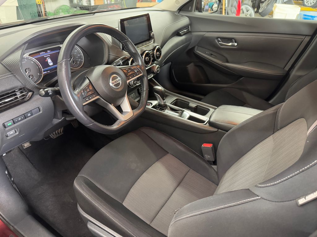 2020 Nissan Sentra SV photo 13