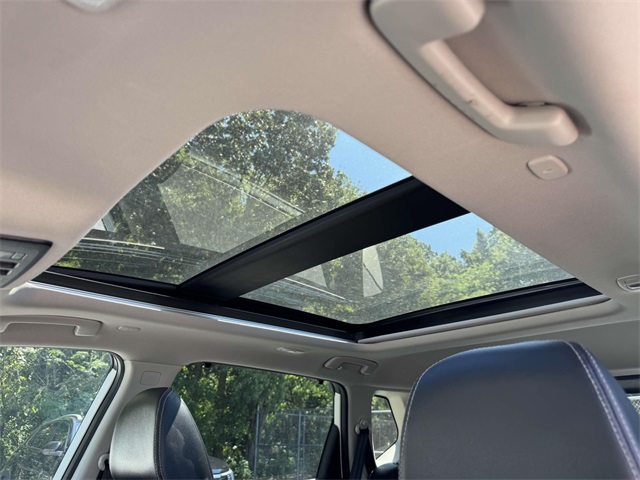 2023 Nissan Rogue SL photo 4