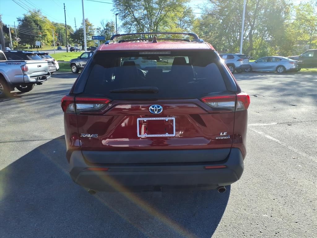 2020 Toyota RAV4 Hybrid LE photo 4