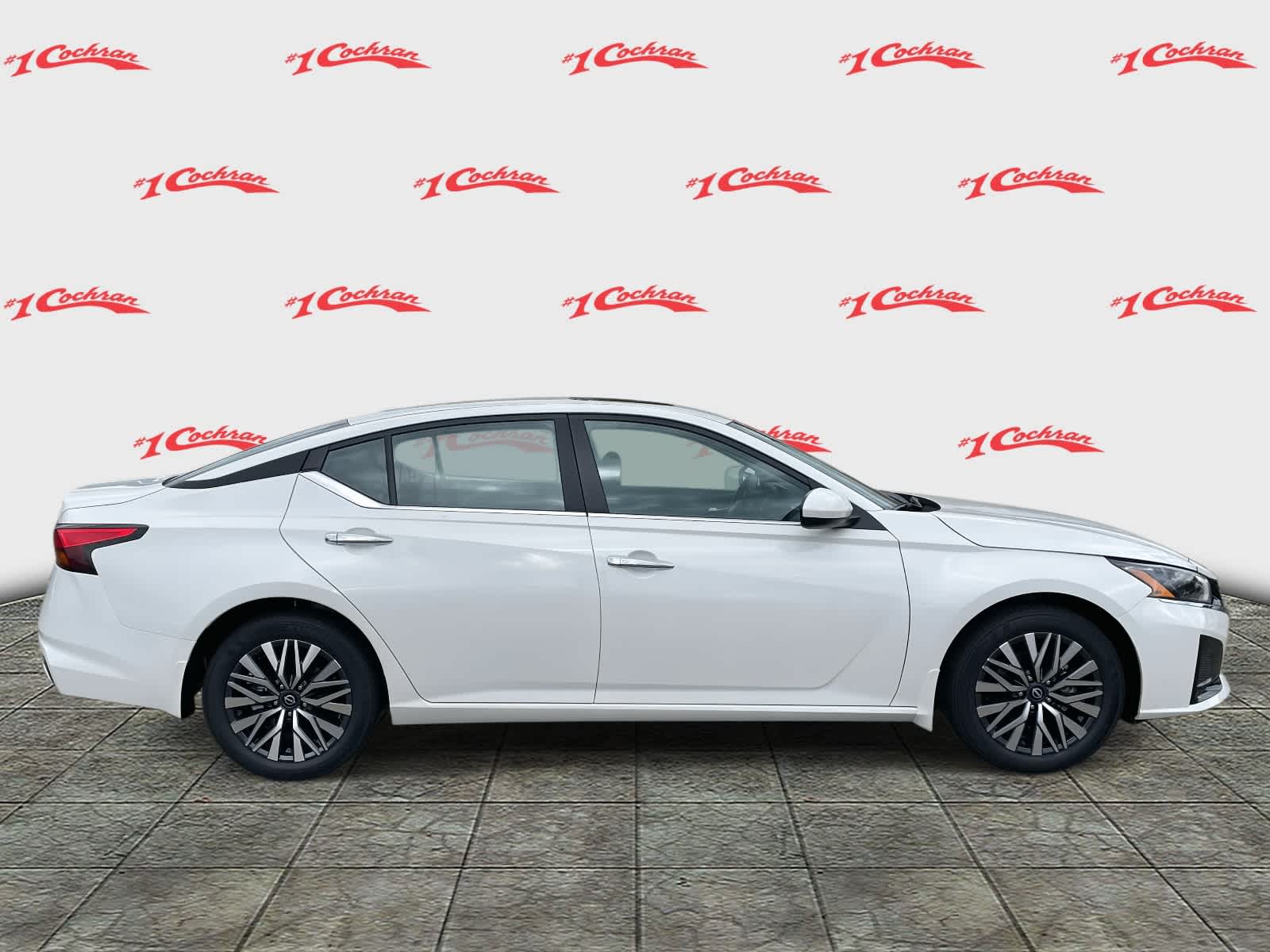 2025 Nissan Altima SV photo 2