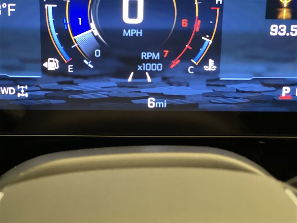 2025 Chevrolet Suburban RST photo 15