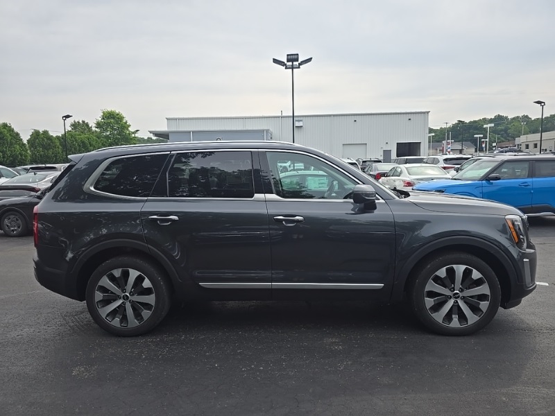 2022 Kia Telluride S photo 8