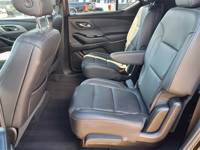 2023 Chevrolet Traverse Leather photo 5