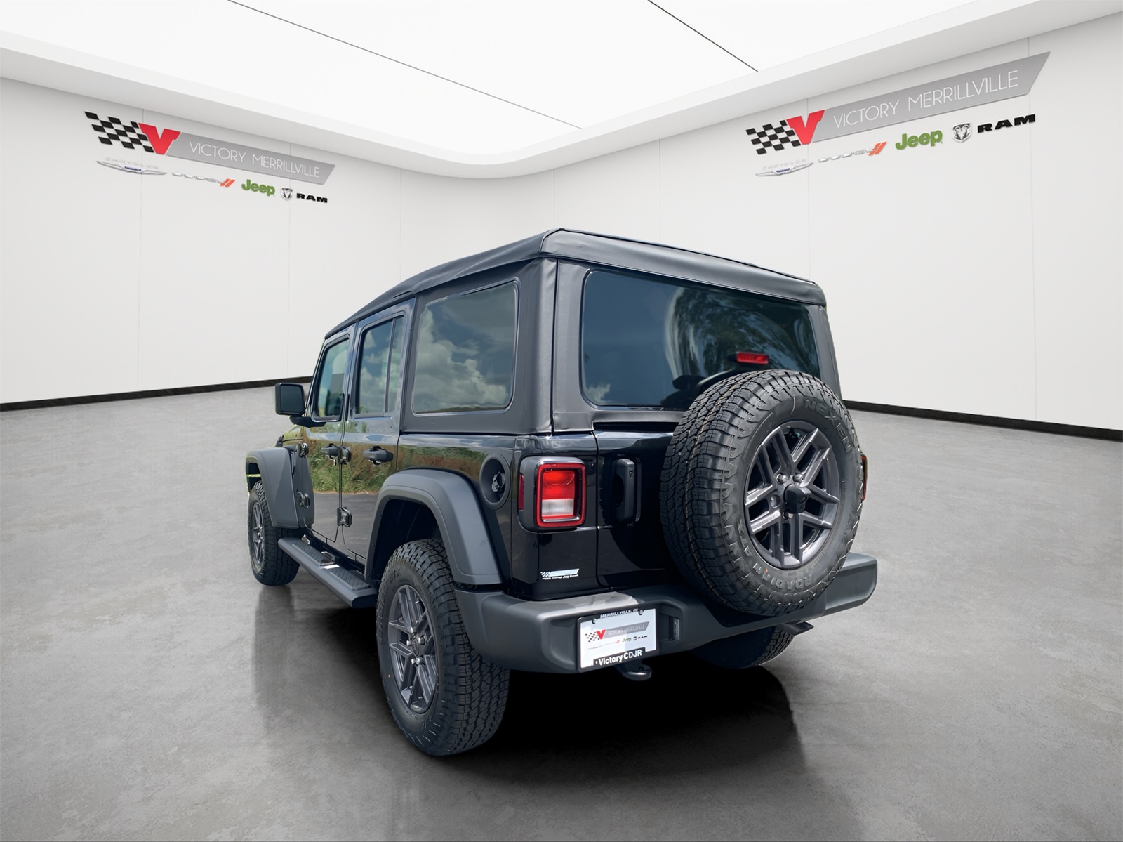 2025 Jeep Wrangler Sport S photo 3