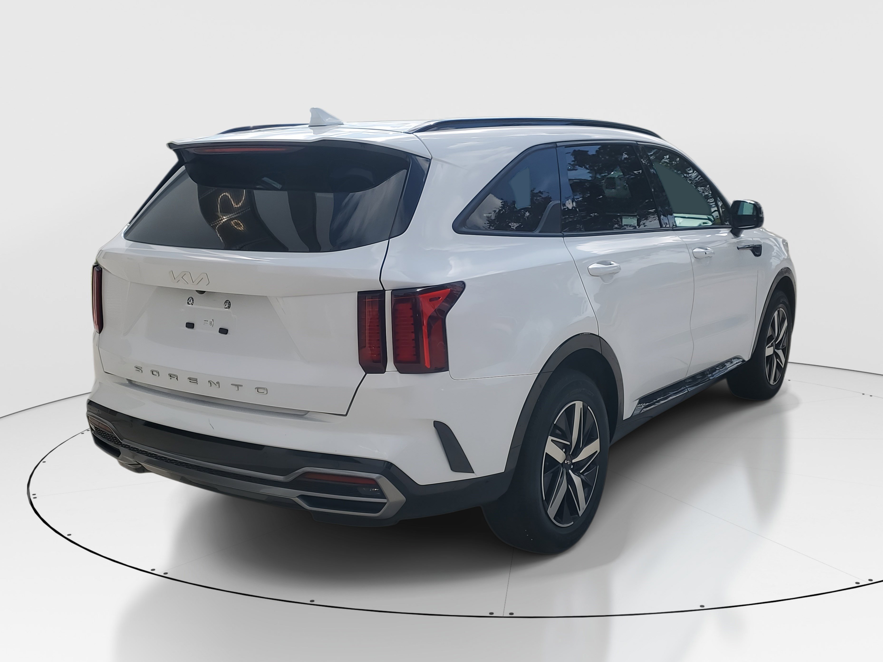 2022 Kia Sorento S photo 2