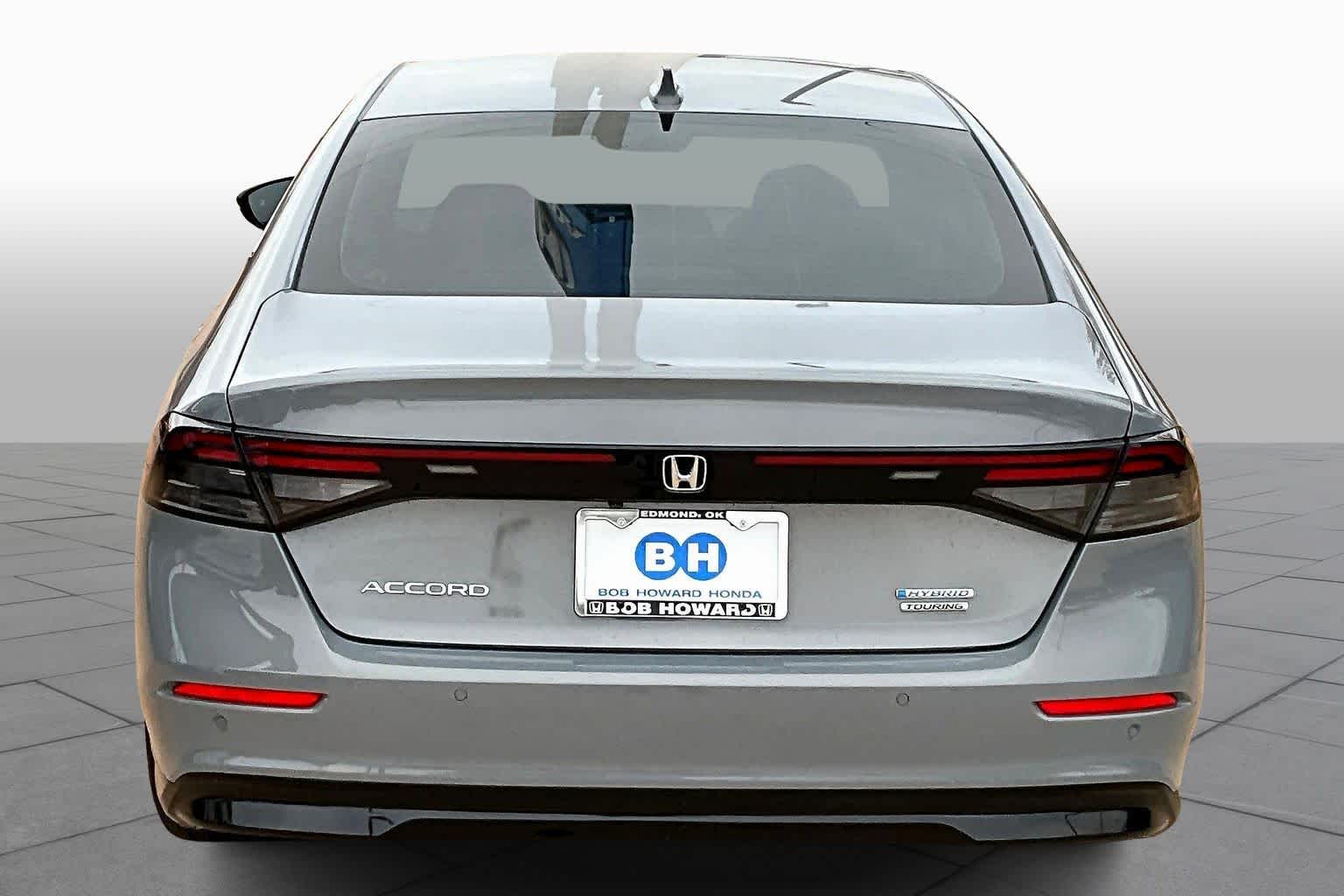 2025 Honda Accord Hybrid Touring photo 3