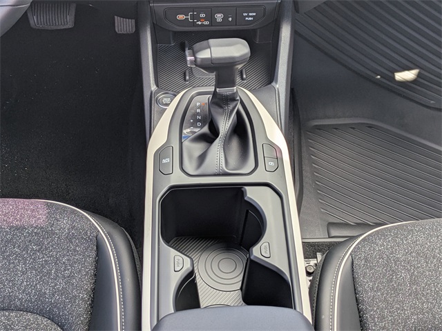 2025 Kia K4 GT-Line photo 17