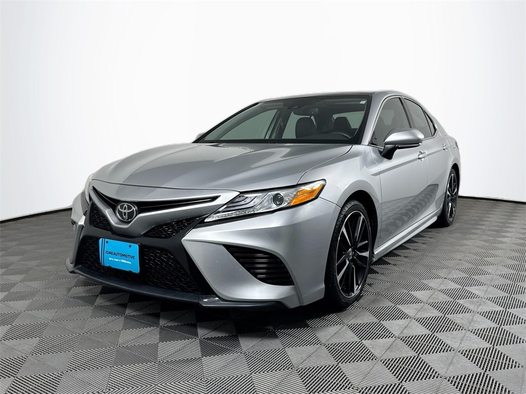 2020 Toyota Camry XSE's photo