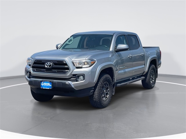 2017 Toyota Tacoma SR5 photo 3