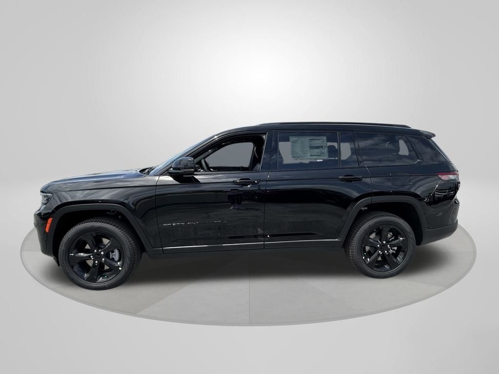 2025 Jeep Grand Cherokee Limited photo 4