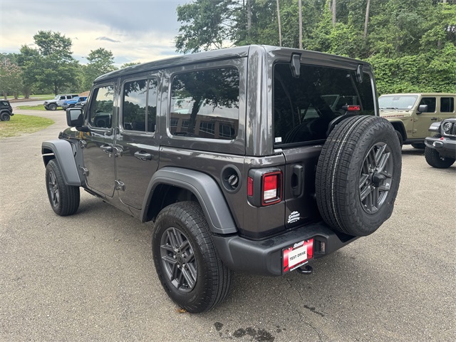 2025 Jeep Wrangler Sport S photo 3