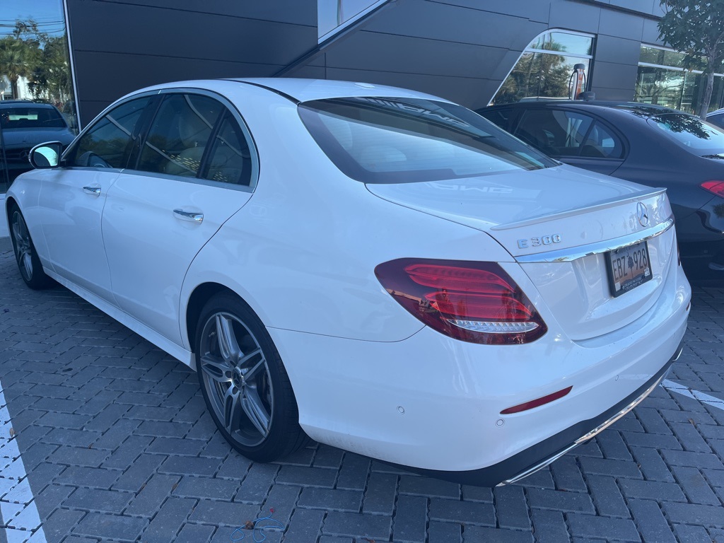 2019 Mercedes Benz E 300 Sedan photo 6