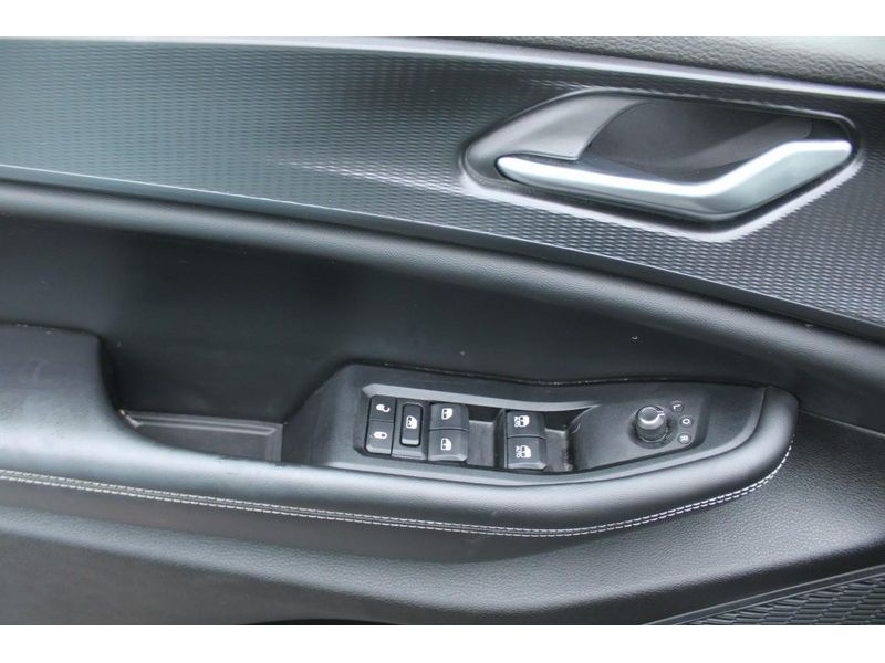 2023 Jeep Grand Cherokee Laredo photo 8
