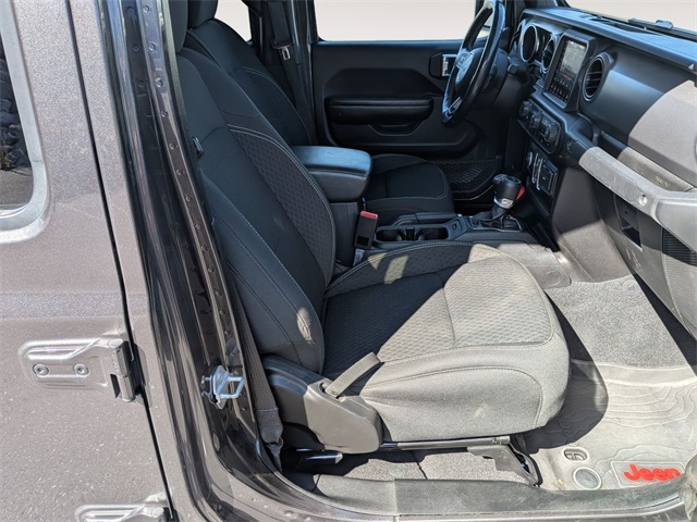 2021 Jeep Gladiator Sport photo 28