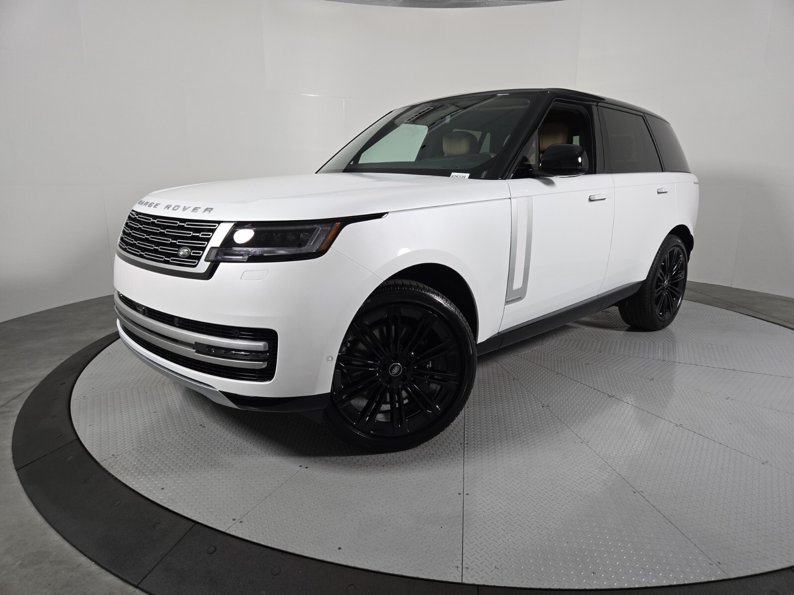 2025 Land Rover Range Rover Autobiography photo 28
