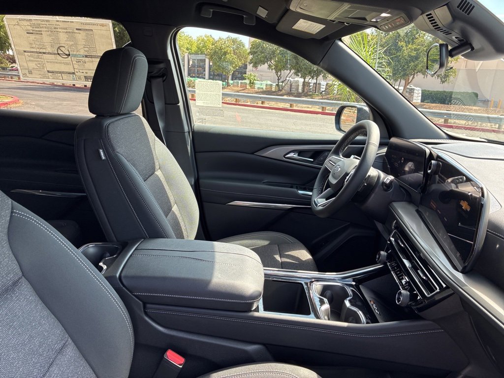 2026 Chevrolet Traverse photo 23