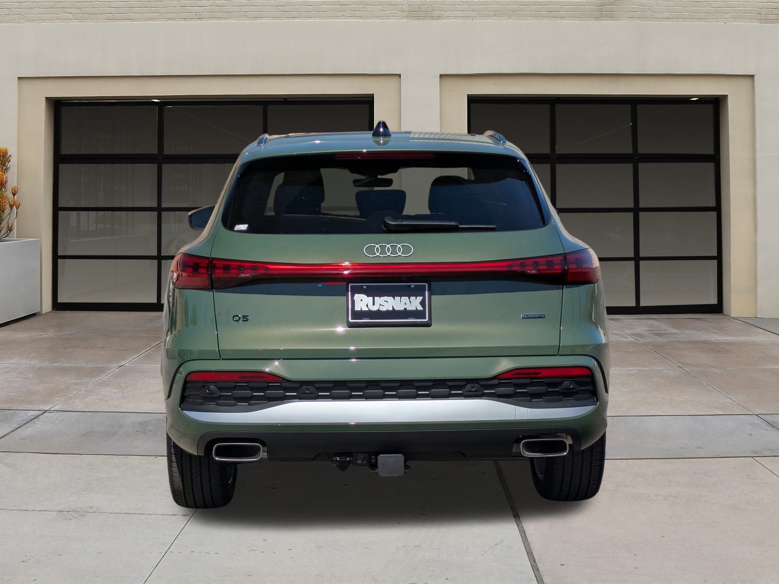 2025 Audi Q5 2.0T Premium Plus photo 3