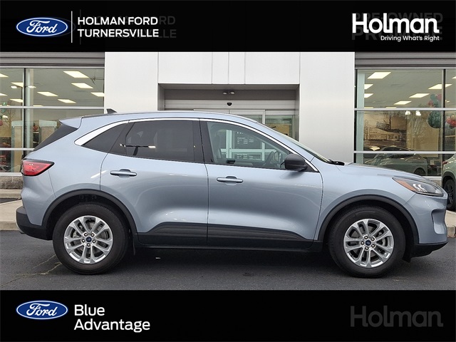 2022 Ford Escape SE's photo