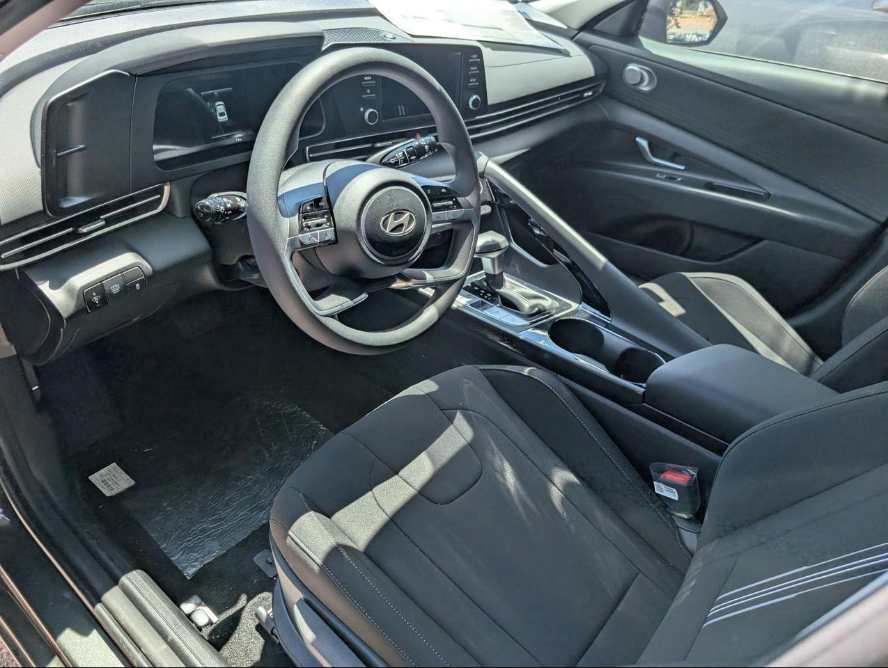 2025 Hyundai Elantra Hybrid Blue photo 6