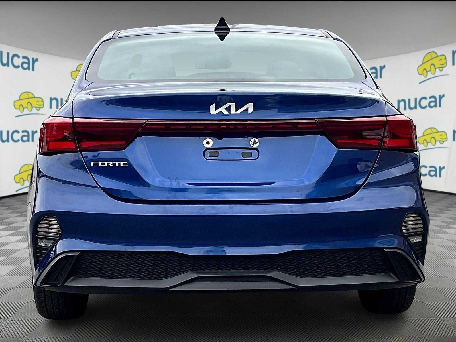 2024 Kia Forte LXS photo 5